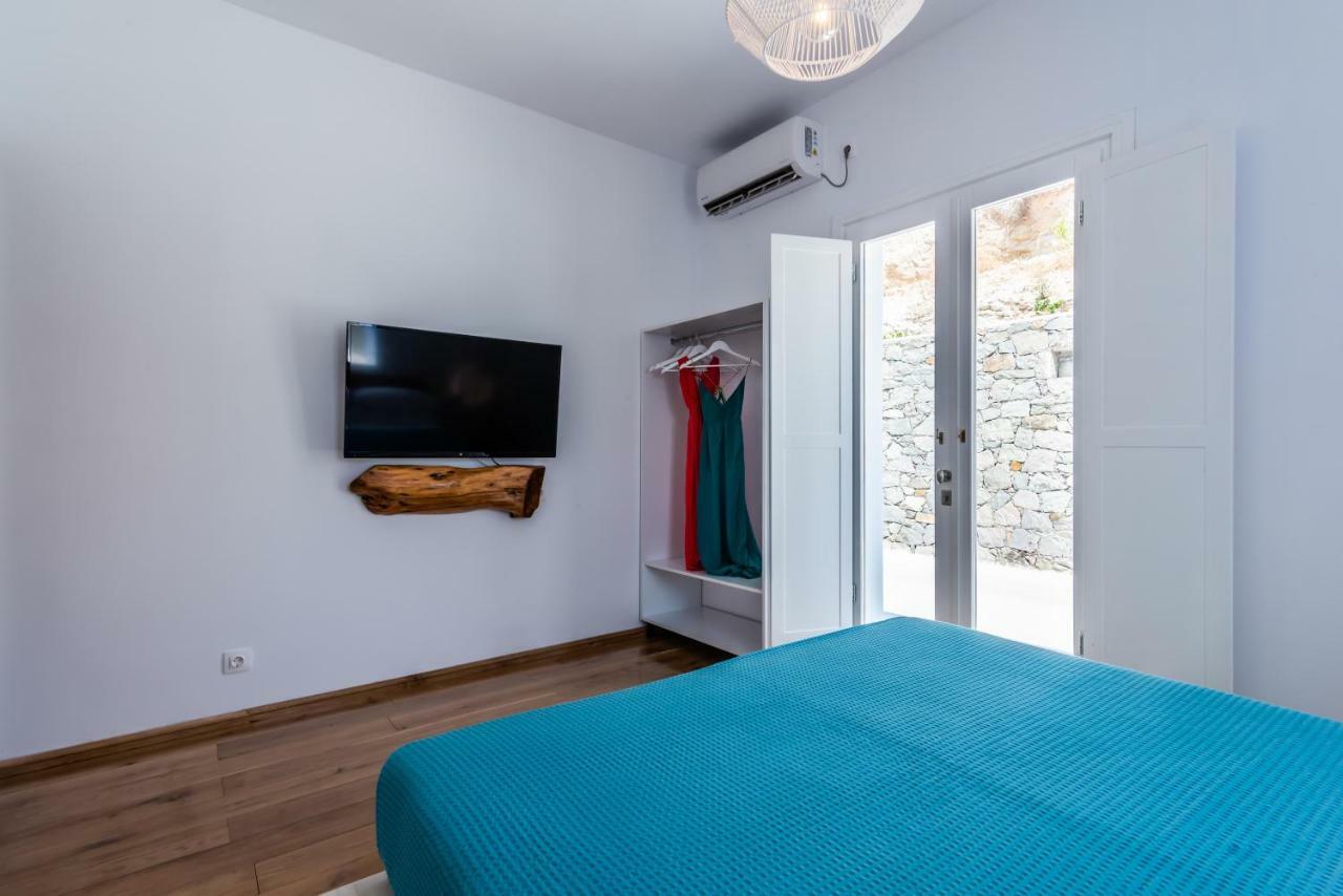 Milesian Apartment Adamantas (Milos)